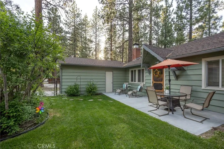 913 W Rainbow Boulevard, Big Bear City, California 92314