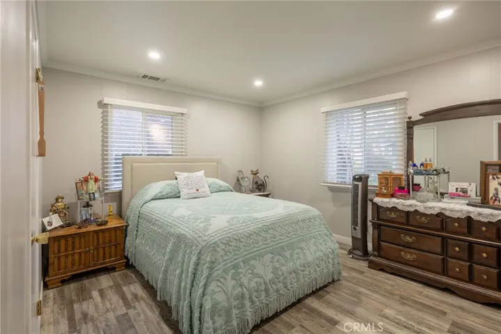 913 W Rainbow Boulevard, Big Bear City, California 92314