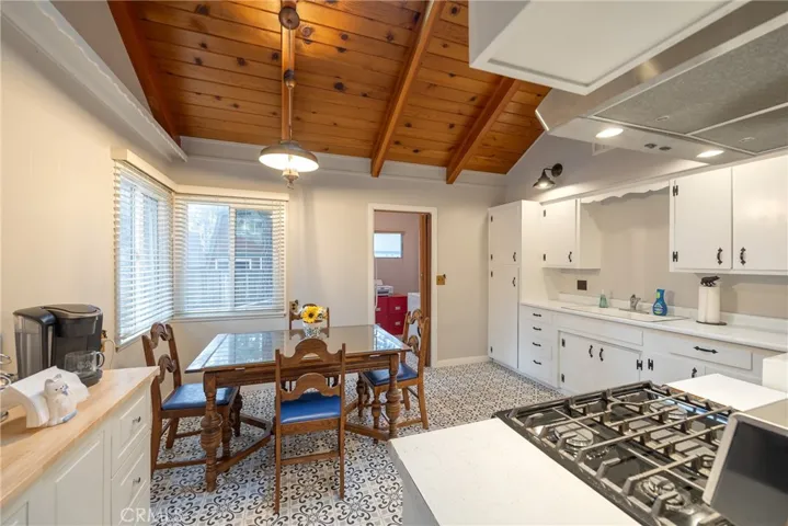 913 W Rainbow Boulevard, Big Bear City, California 92314