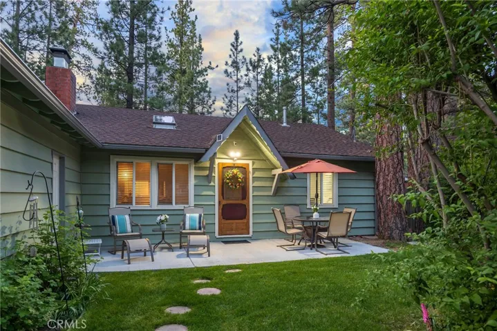 913 W Rainbow Boulevard, Big Bear City, California 92314