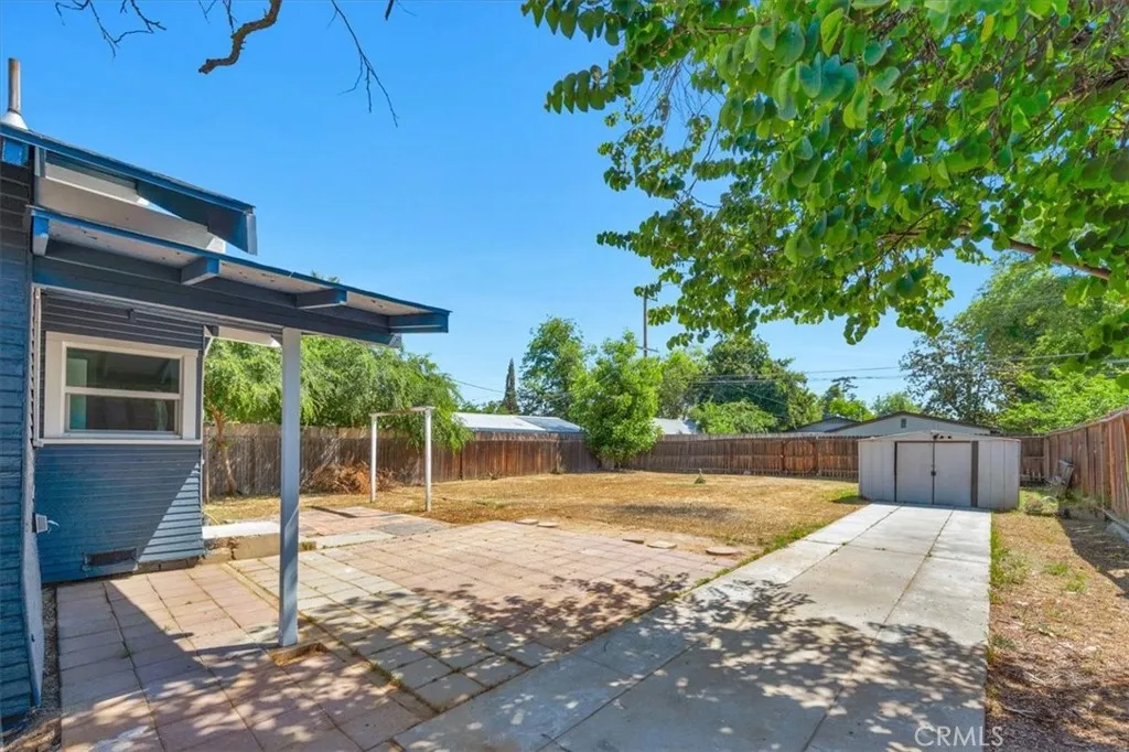 1906 N Fruit Avenue, Fresno, California 93705 home-pic-31