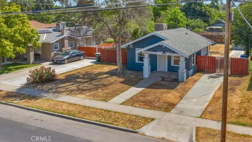 1906 N Fruit Avenue, Fresno, California 93705 home-pic-1