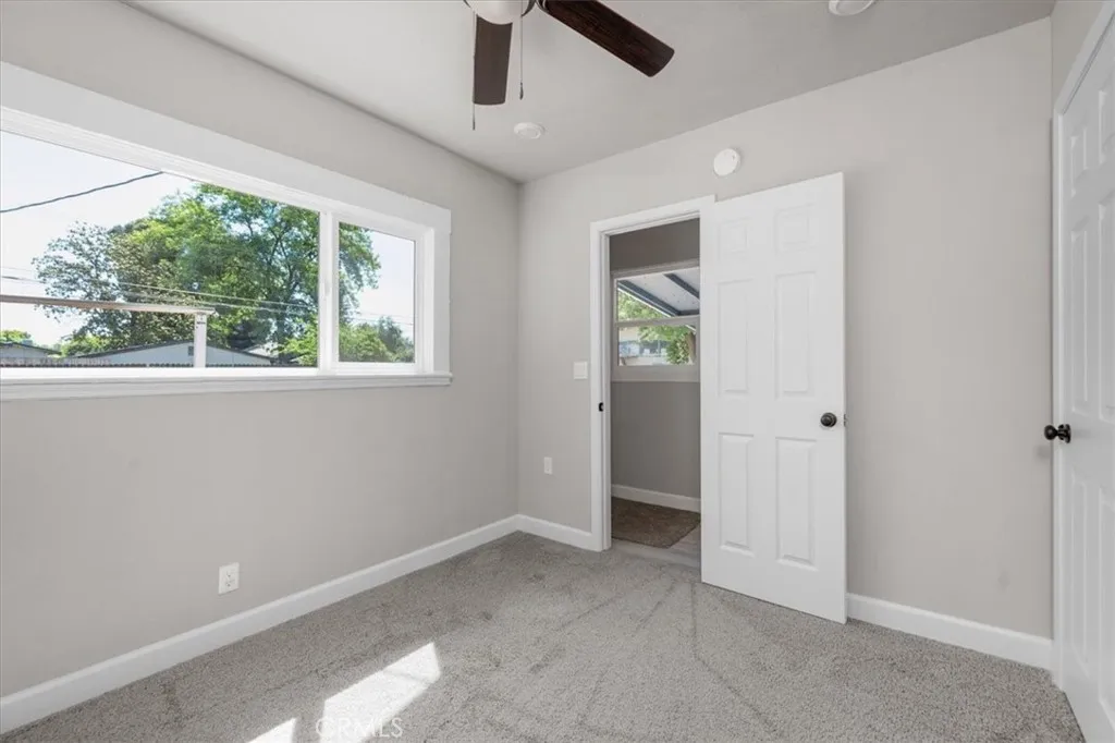 1906 N Fruit Avenue, Fresno, California 93705 home-pic-27