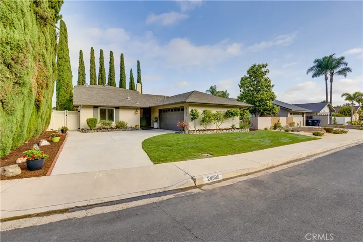 24595 Alcoba Drive, Mission Viejo, California 92691