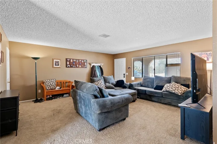 8600 San Vicente Drive, Yucca Valley, California 92284