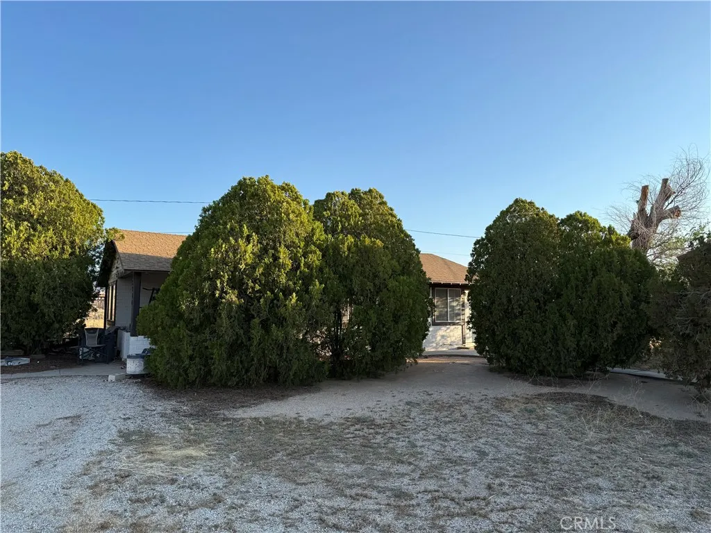 22449 Ottawa Road, Apple Valley, California 92308 home-pic-1