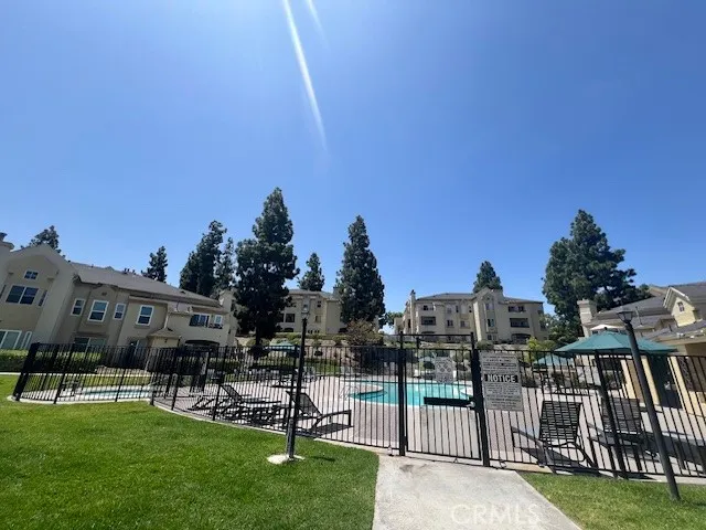 2015 Lakeridge Circle 301, Chula Vista, California 91913 home-pic-2