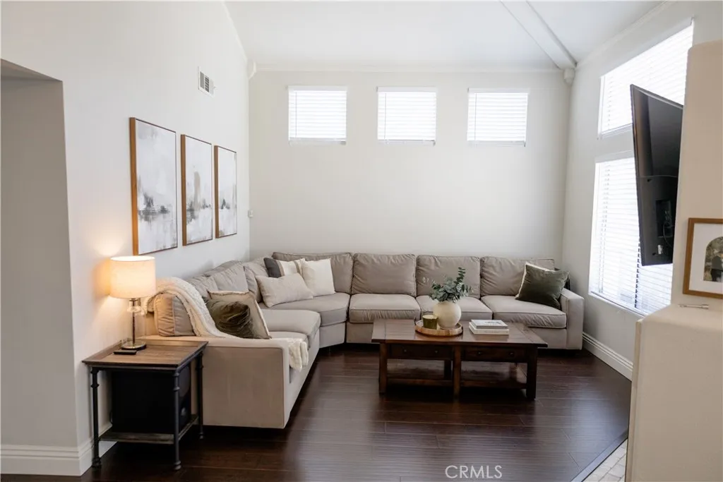 7543 W Liberty Parkway 711, Fontana, California 92336 home-pic-6