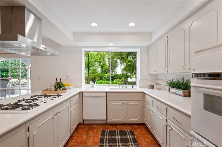 4947 Blackhorse Road, Rancho Palos Verdes, California 90275