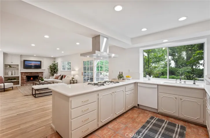 4947 Blackhorse Road, Rancho Palos Verdes, California 90275