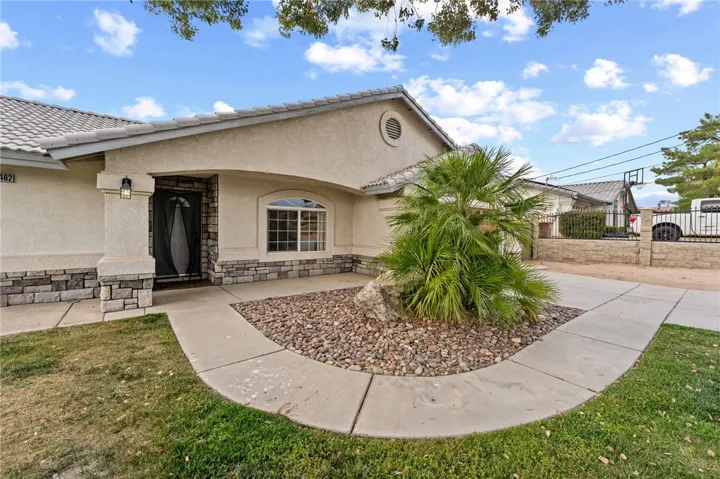 18462 Loma Street, Hesperia, California 92345