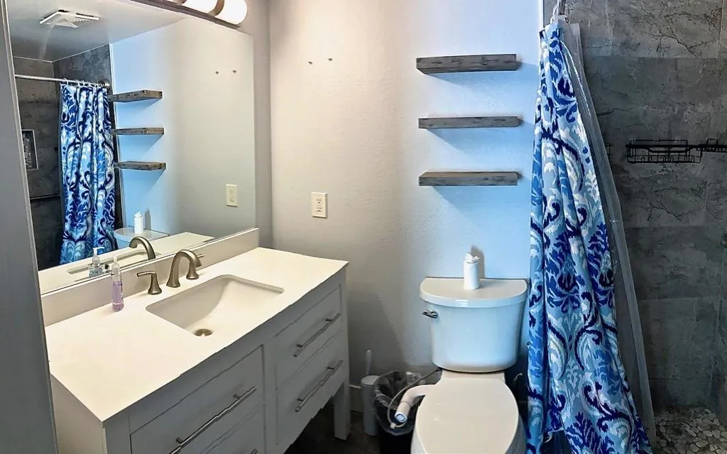 49380 Eisenhower Drive, Indio, California 92201 home-pic-16