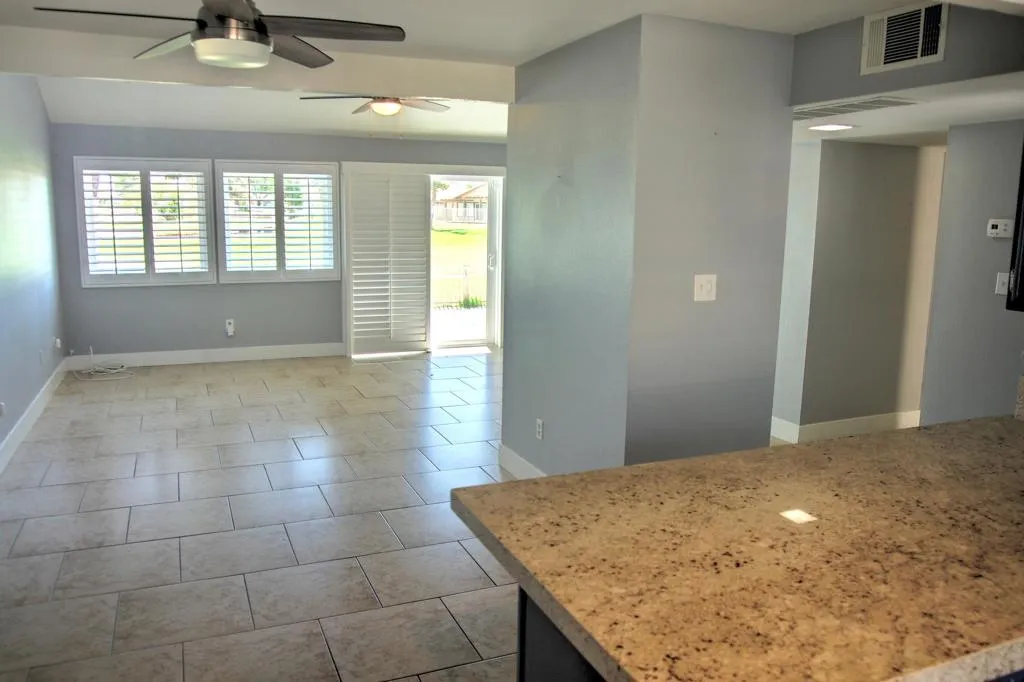 49380 Eisenhower Drive, Indio, California 92201 home-pic-11
