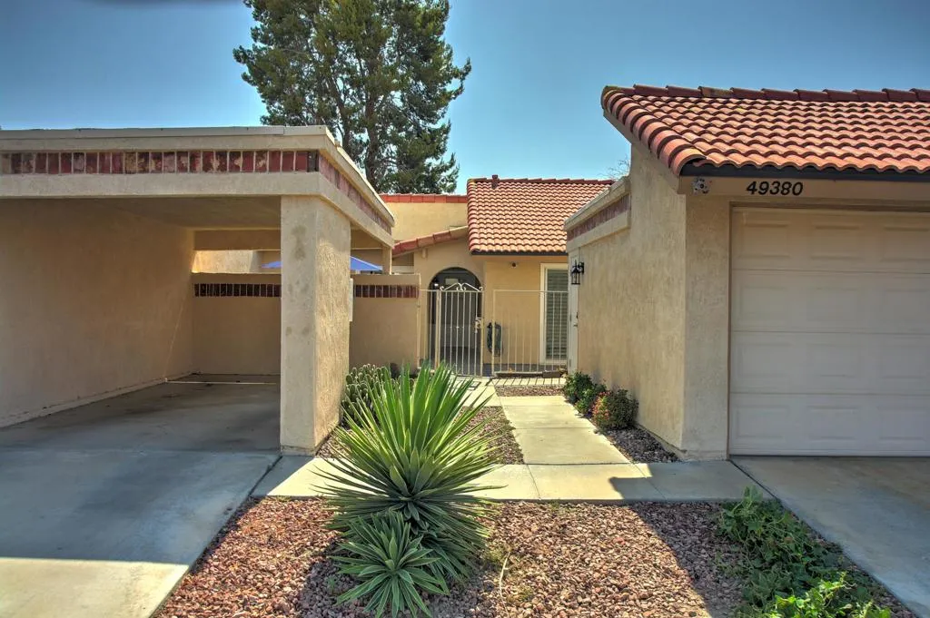 49380 Eisenhower Drive, Indio, California 92201 home-pic-0