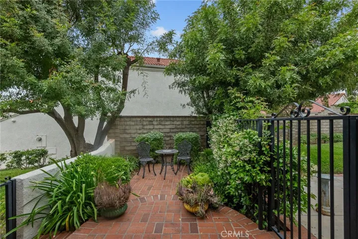 26320 Ivrea Place, Valencia, California 91355