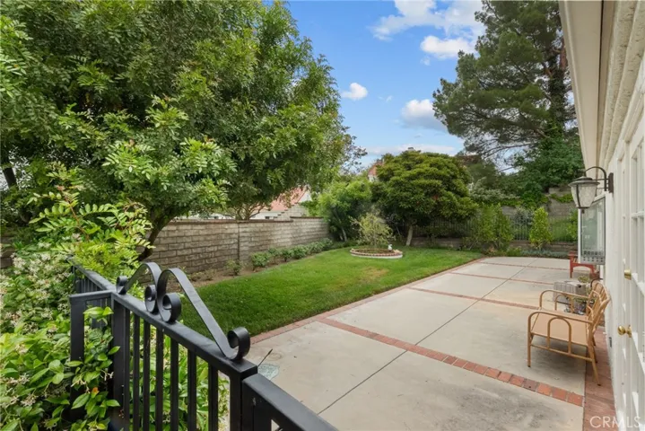 26320 Ivrea Place, Valencia, California 91355