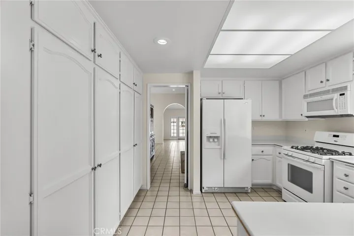 26320 Ivrea Place, Valencia, California 91355