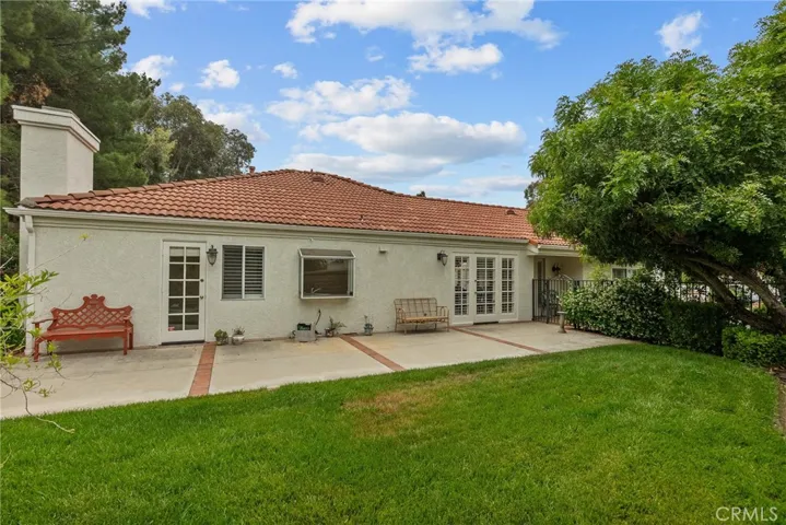 26320 Ivrea Place, Valencia, California 91355