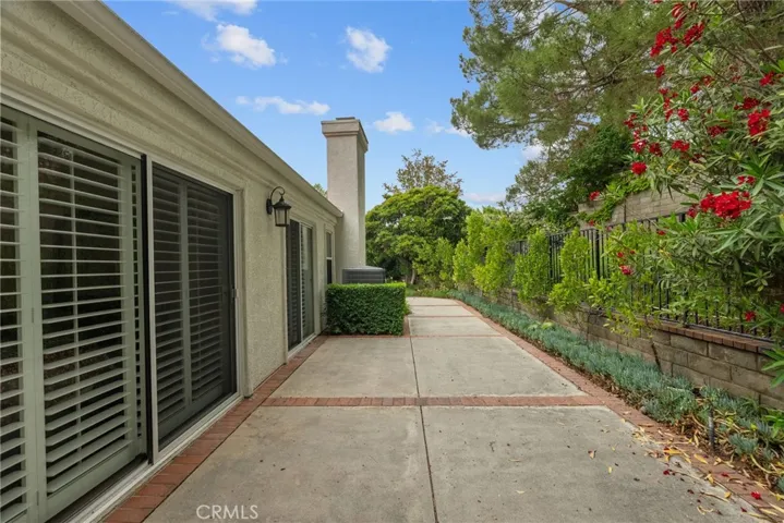 26320 Ivrea Place, Valencia, California 91355