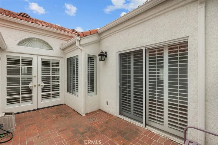 26320 Ivrea Place, Valencia, California 91355