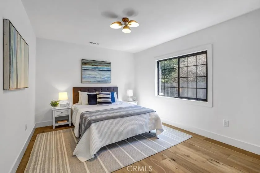 2327 Bonnie Brae, Santa Ana, California 92706 home-pic-21