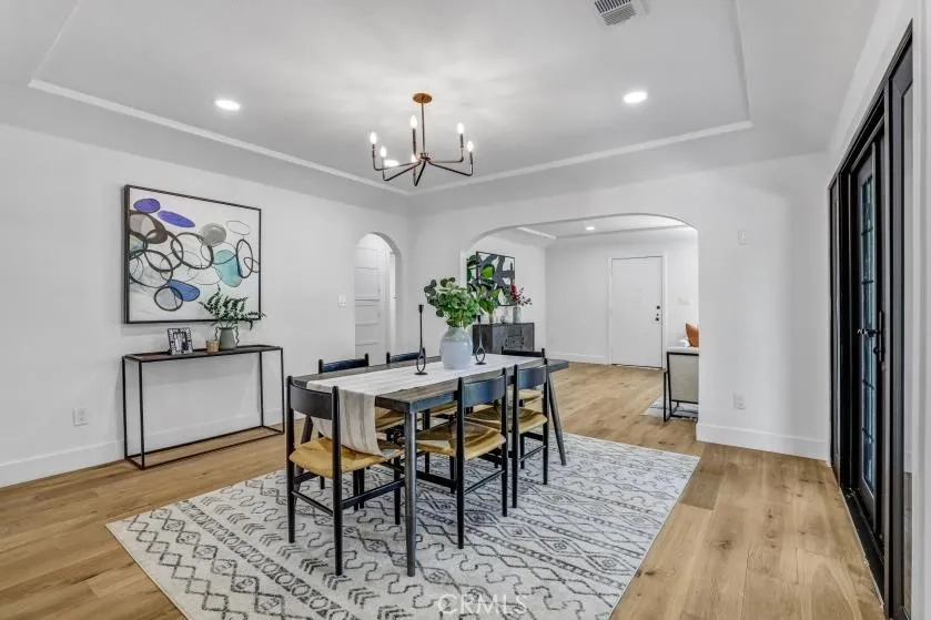 2327 Bonnie Brae, Santa Ana, California 92706 home-pic-12