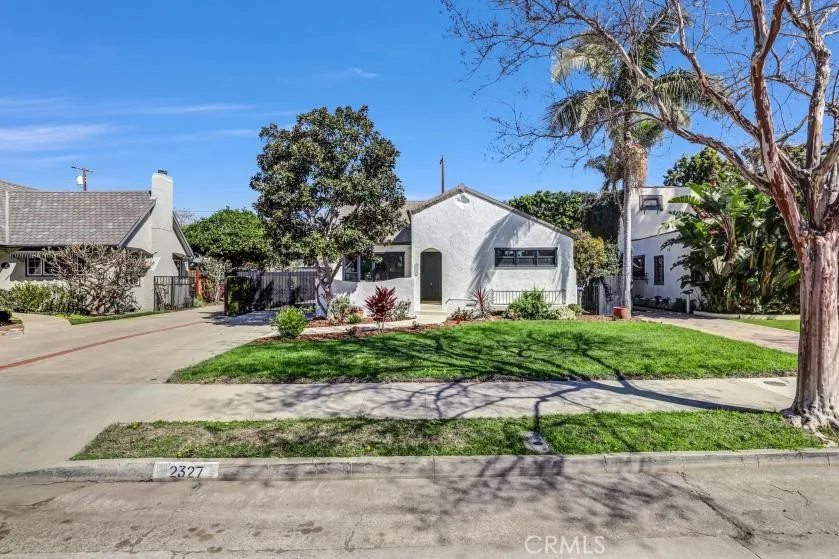 2327 Bonnie Brae, Santa Ana, California 92706 home-pic-35