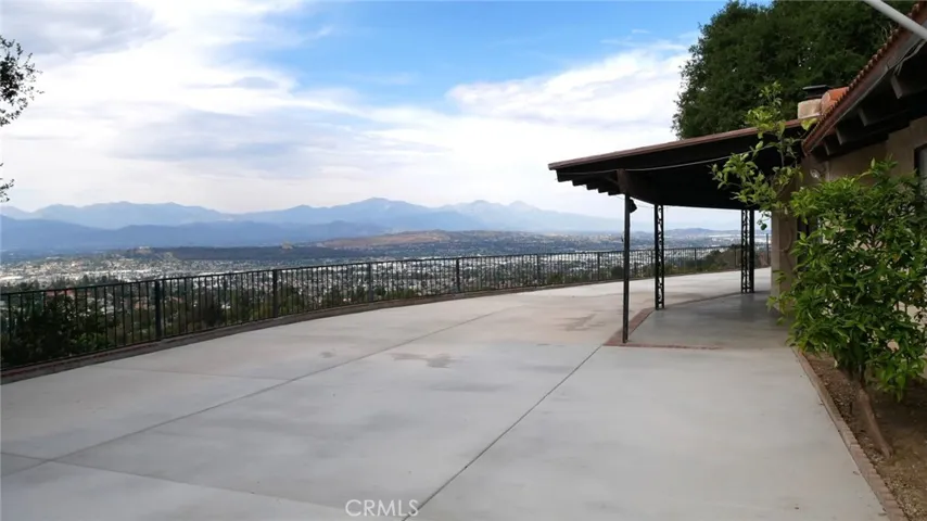 16371 Chella Drive, Hacienda Heights, California 91745