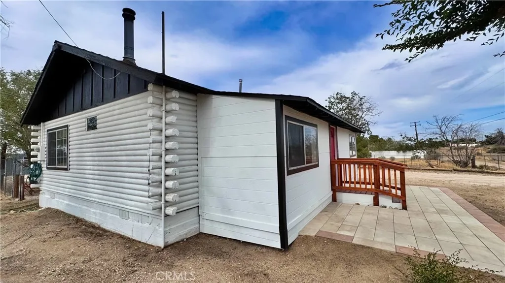 11213 Monte Vista Road, Phelan, California 92371 home-pic-4