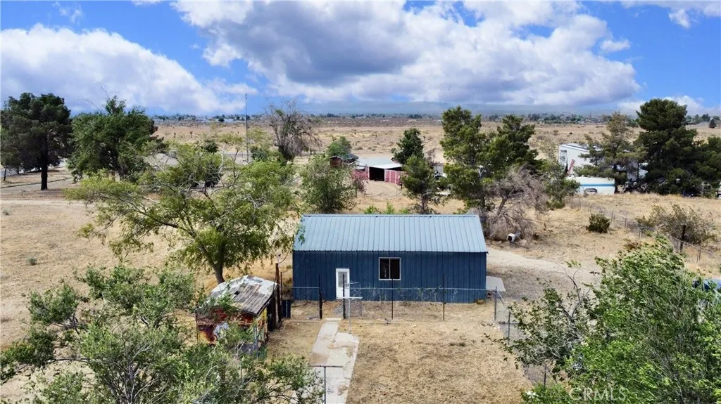 11213 Monte Vista Road, Phelan, California 92371 home-pic-34