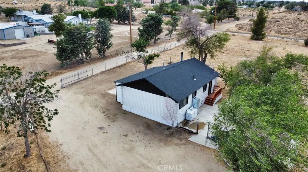 11213 Monte Vista Road, Phelan, California 92371 home-pic-37