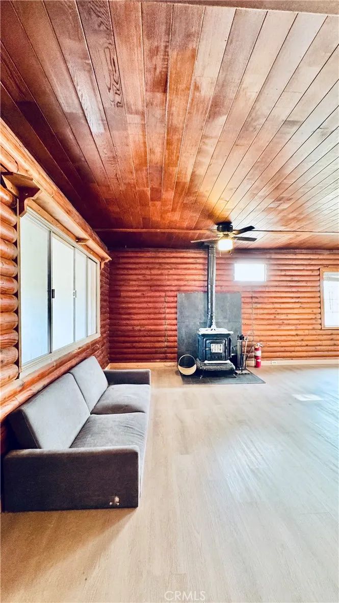 11213 Monte Vista Road, Phelan, California 92371 home-pic-15