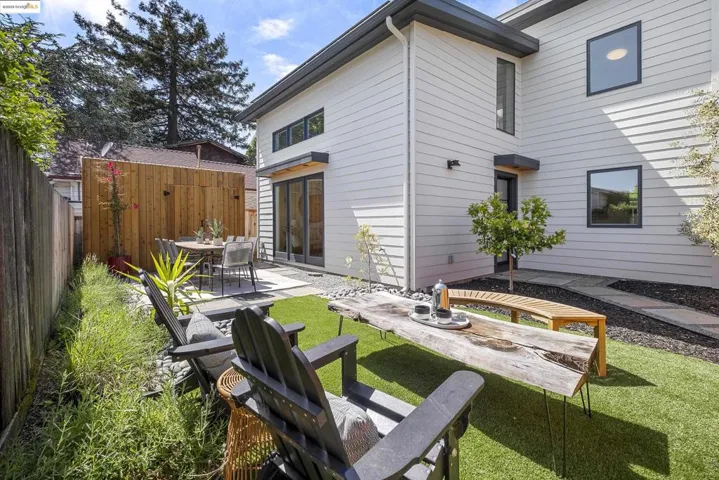 2514 Mathews St, Berkeley, California 94702