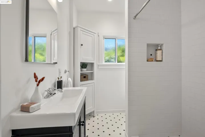 2514 Mathews St, Berkeley, California 94702