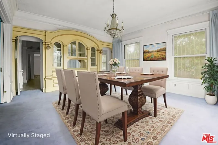 Dining Room Virtually Staged