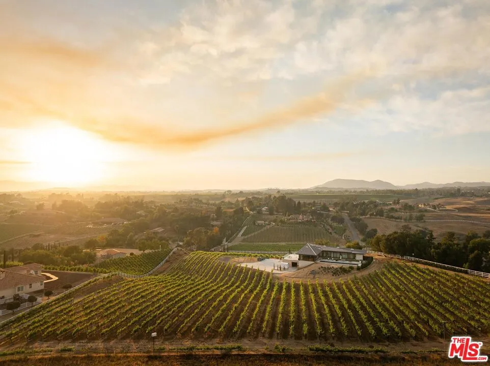 36453 Via El Pais Bonita, Temecula, California 92592 home-pic-45