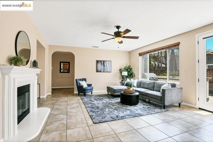 6327 Crystal Springs Cir, Discovery Bay, California 94505