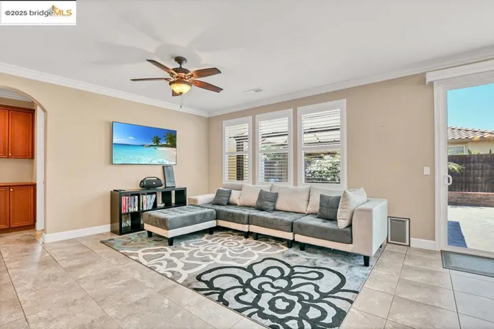 9925 Pyramid Way, Discovery Bay, California 94505