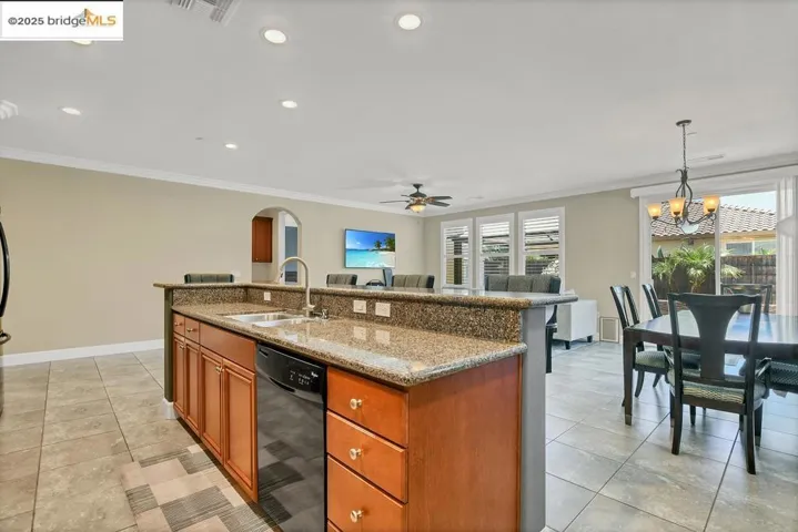 9925 Pyramid Way, Discovery Bay, California 94505