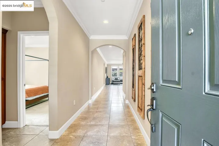 9925 Pyramid Way, Discovery Bay, California 94505