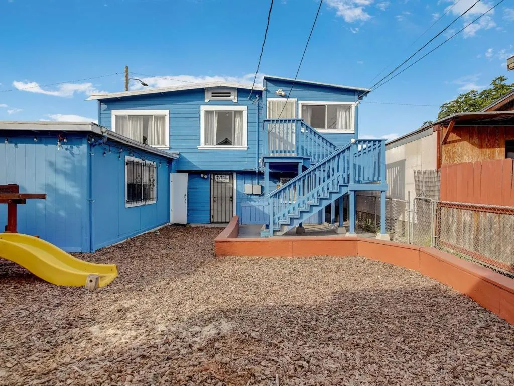 1164 Ocean Avenue, Oakland, California 94608 home-pic-24