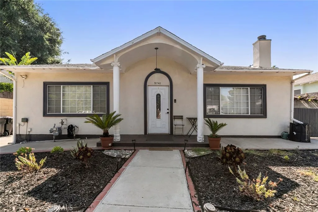 5741 Tobias Avenue, Sherman Oaks, California 91411 home-pic-0