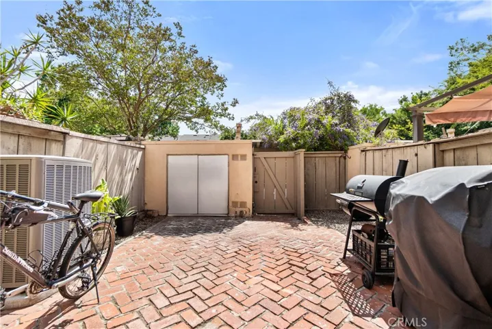 101 W Riverdale Avenue 23, Orange, California 92865