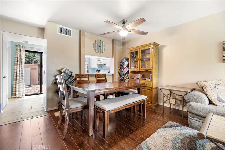 101 W Riverdale Avenue 23, Orange, California 92865