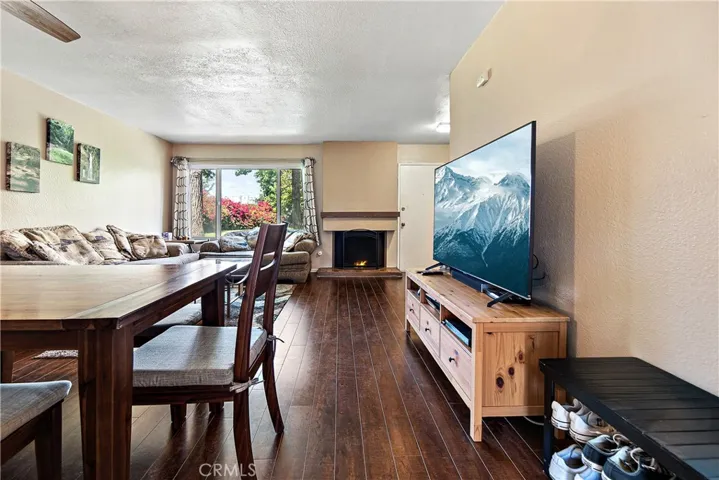 101 W Riverdale Avenue 23, Orange, California 92865