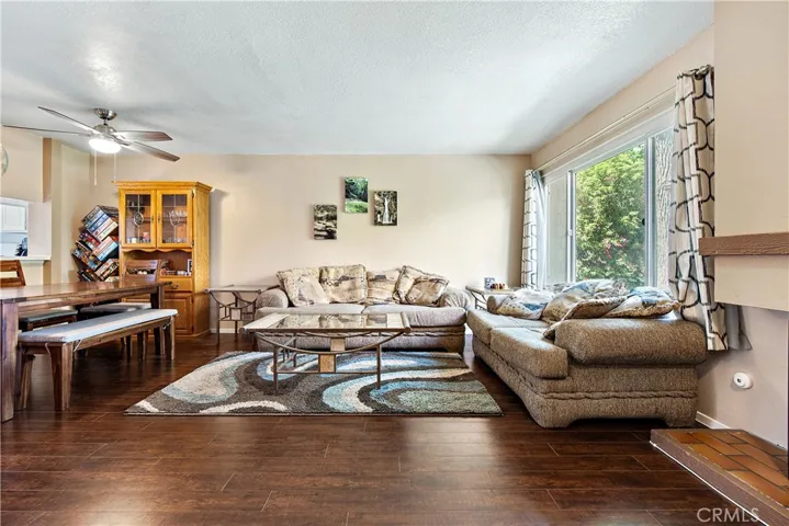 101 W Riverdale Avenue 23, Orange, California 92865