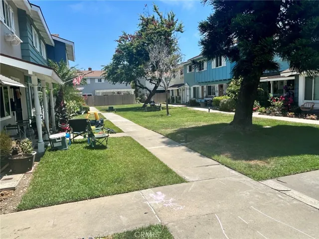 10156 Holburn Drive, Huntington Beach, California 92646