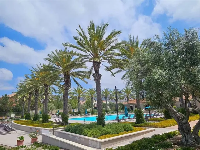101 Della, Irvine, California 92602