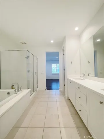 101 Della, Irvine, California 92602