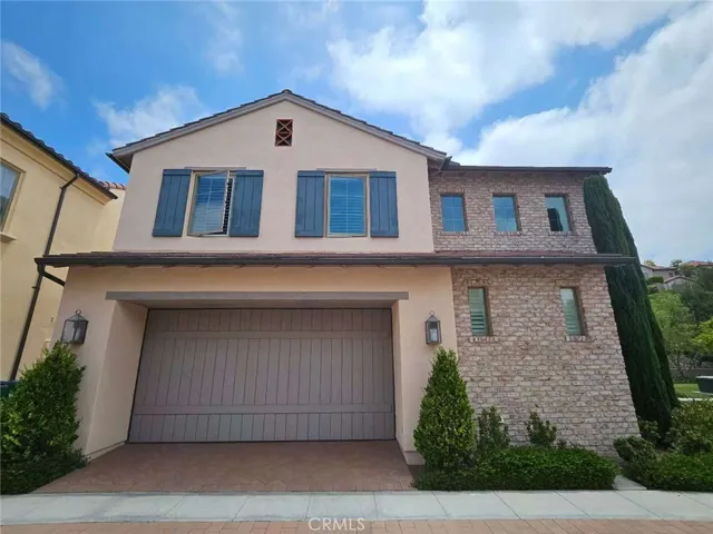 101 Della, Irvine, California 92602